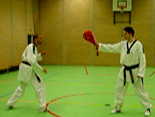 Acterom-dollyo in ��n keer gesprongen door Ronald Folson